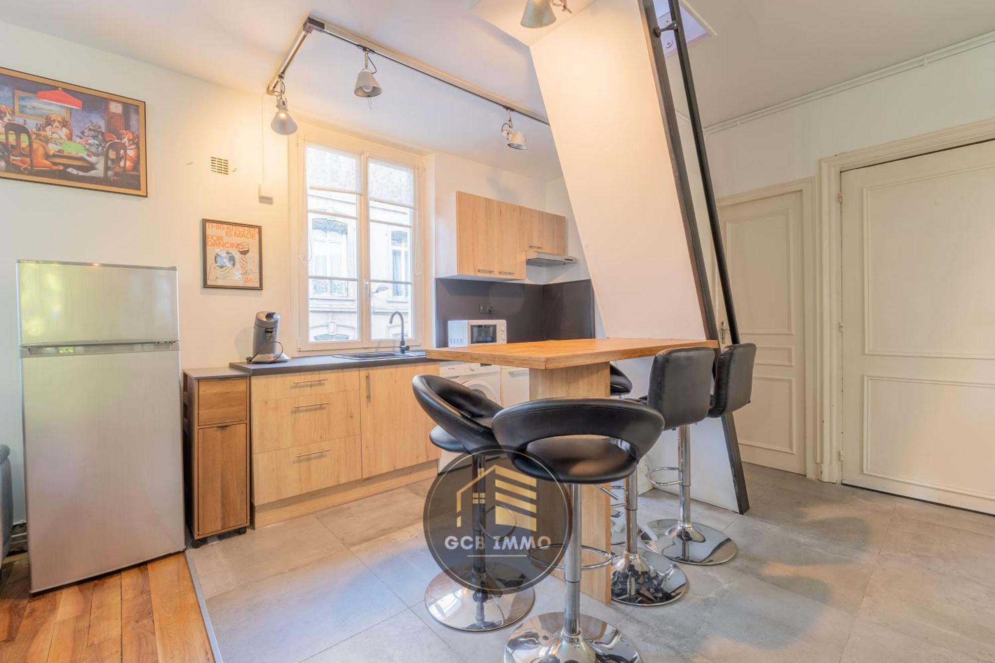 Appartement Style Indus & Billard - Coeur De Grenoble